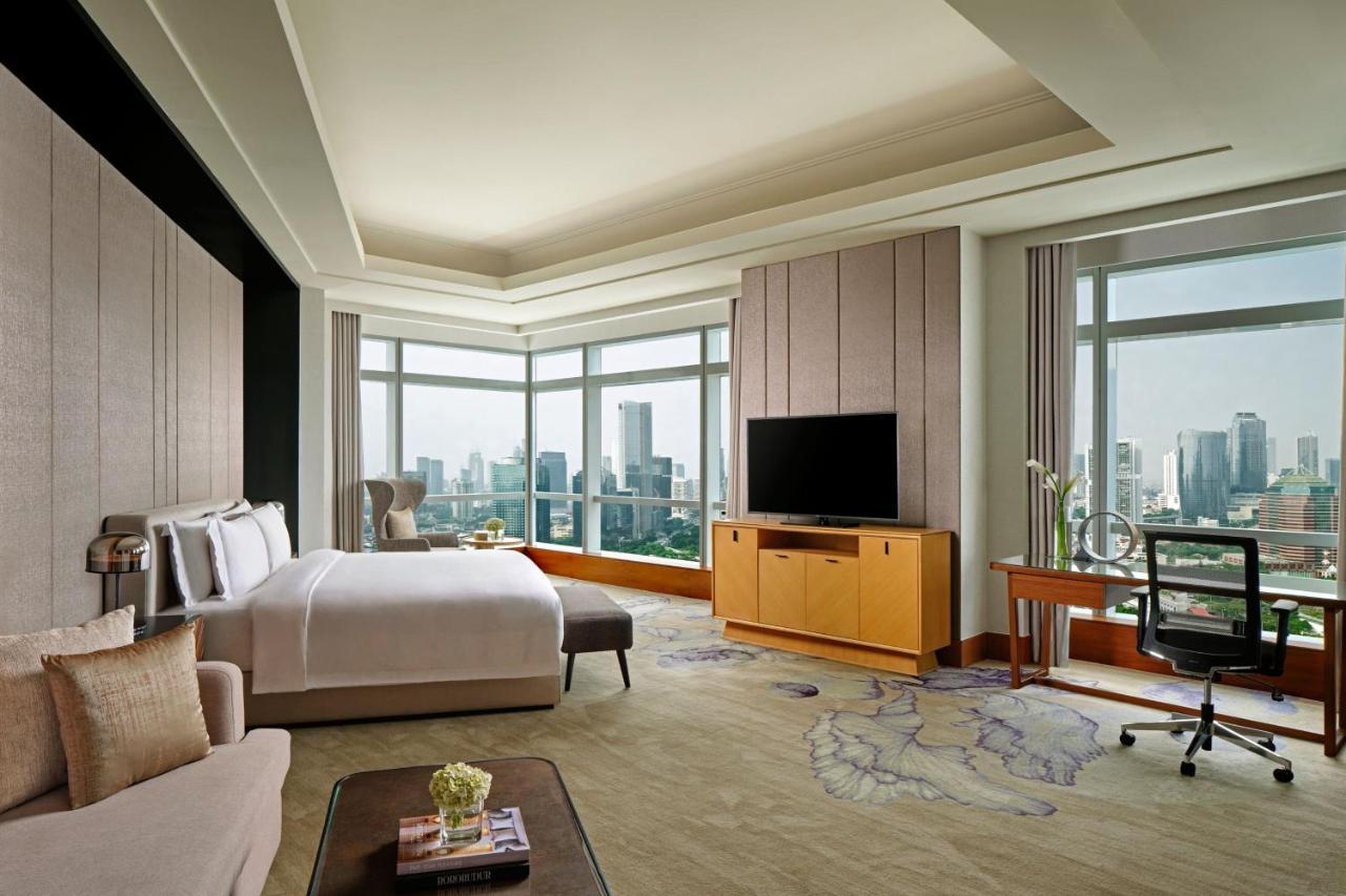 The Ritz-carlton Jakarta, Pacific Place 5*