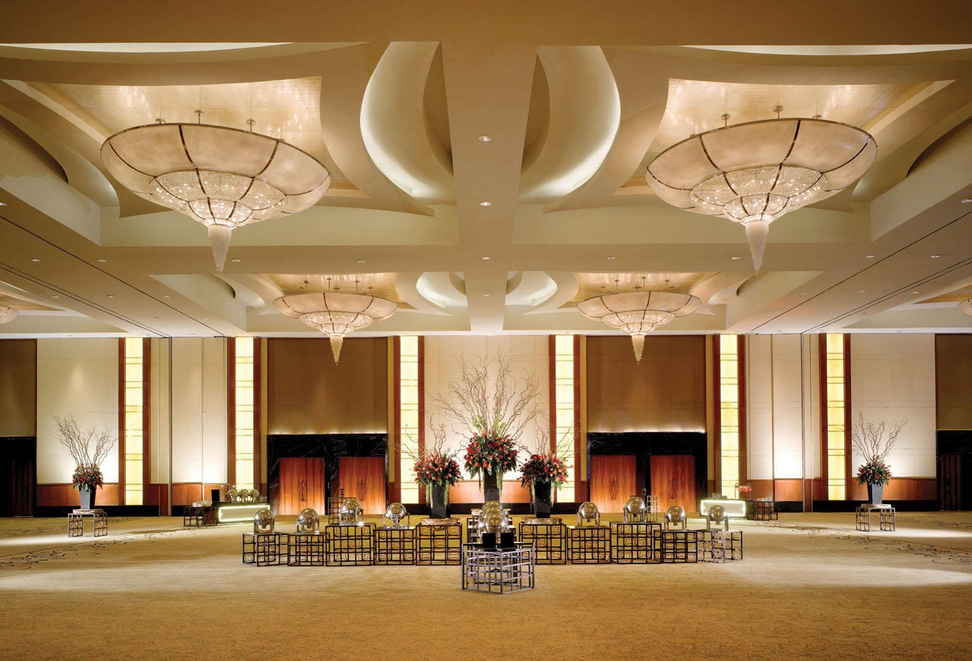 Hotel The Ritz-carlton Jakarta, Pacific Place 5*