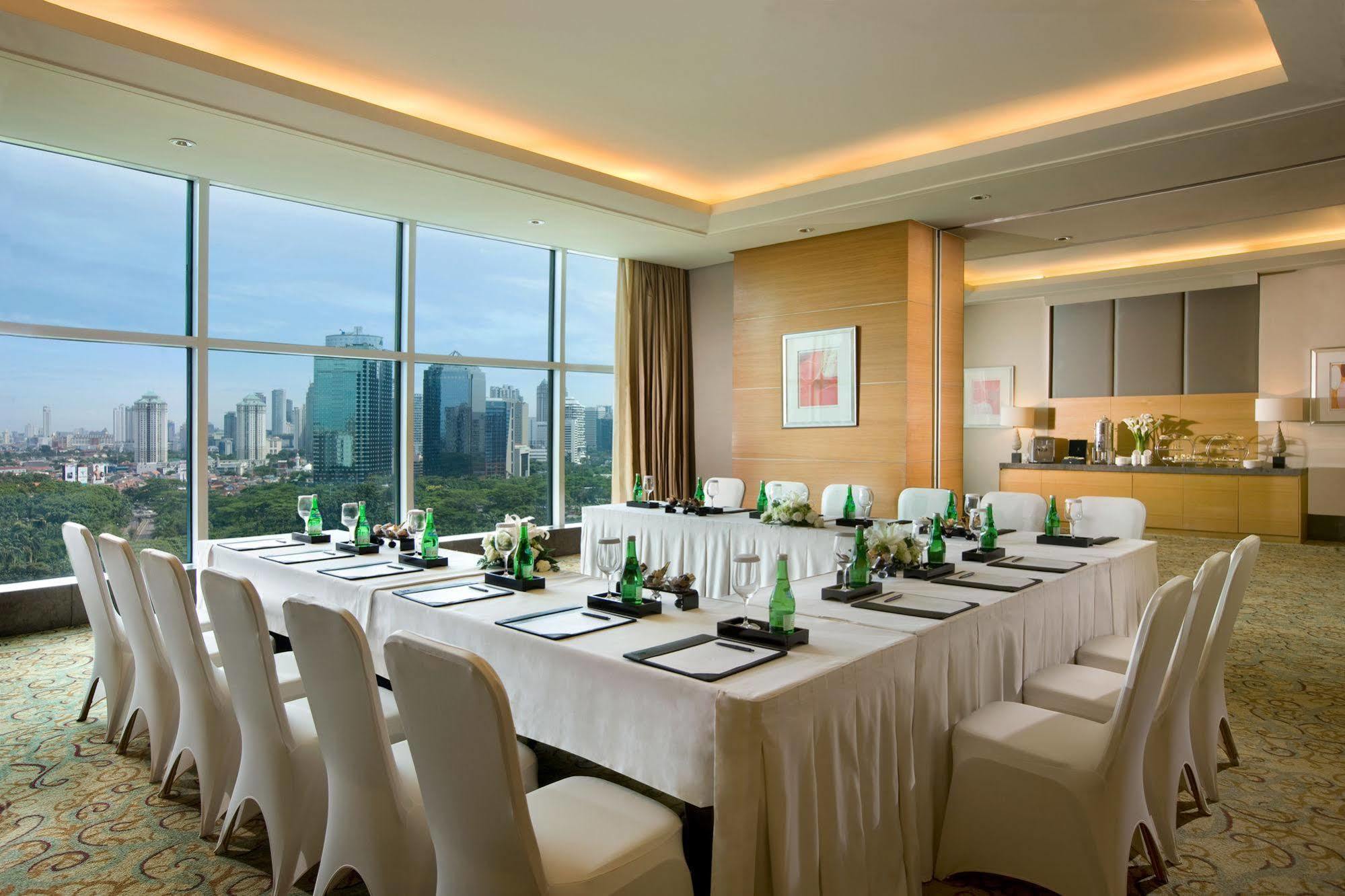 Hotel The Ritz-carlton Jakarta, Pacific Place Jakarta