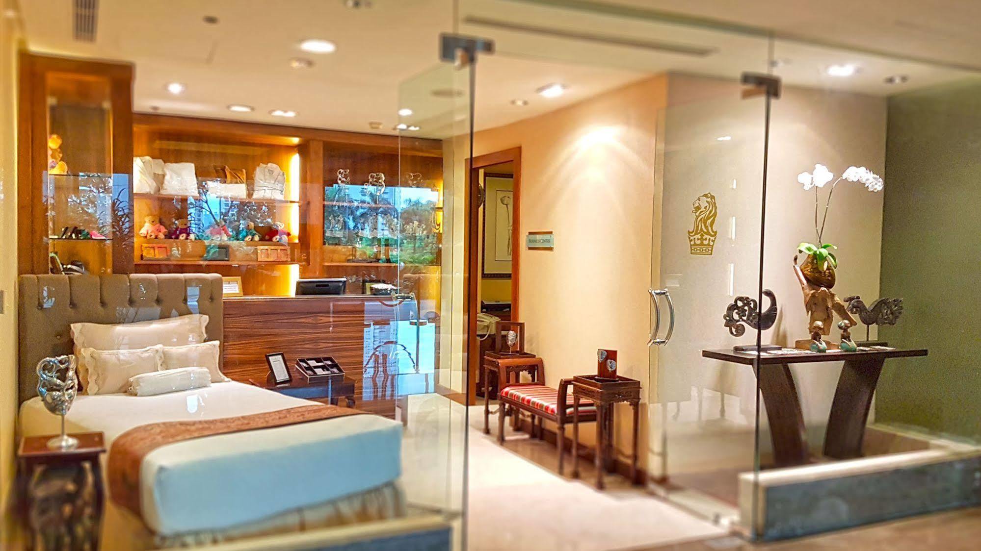The Ritz-carlton Jakarta, Pacific Place Hotel